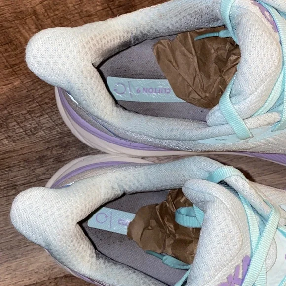 Hoka One One Clifton 9 Athletic Shoes Green Sunlit Ocean/Lilac Mist Size 10.5B - Picture 11 of 16